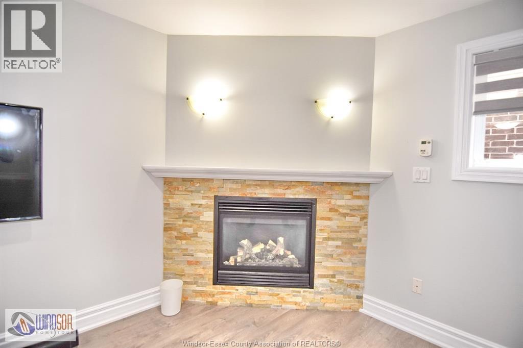4759 PERIWINKLE CRESCENT - 36