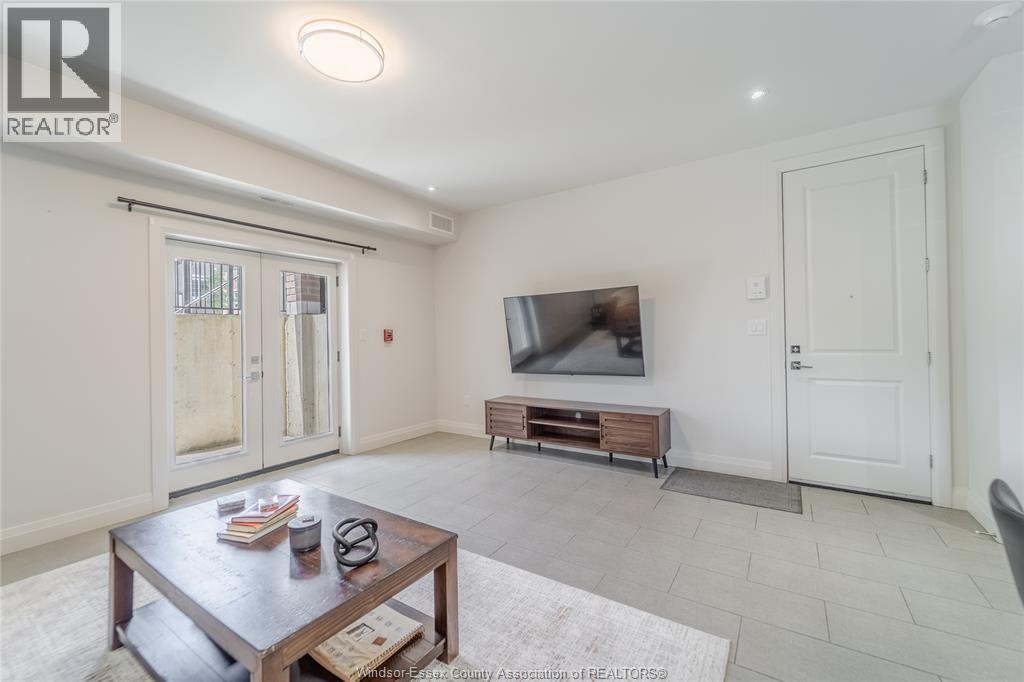 #101 233 Watson AVENUE - 14