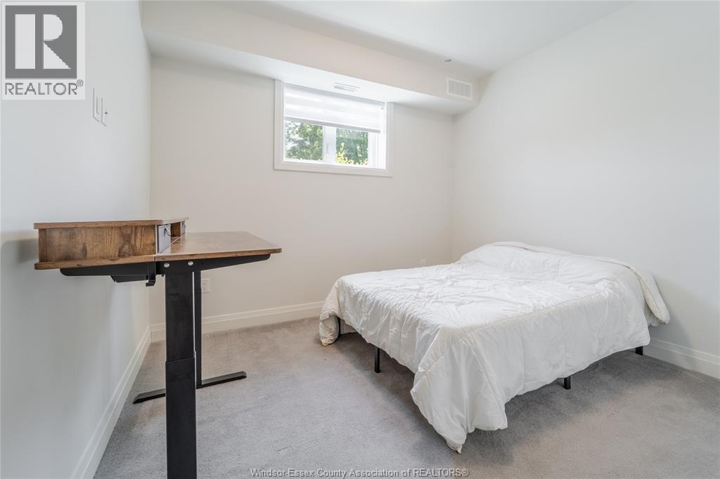 #101 233 Watson AVENUE - 17