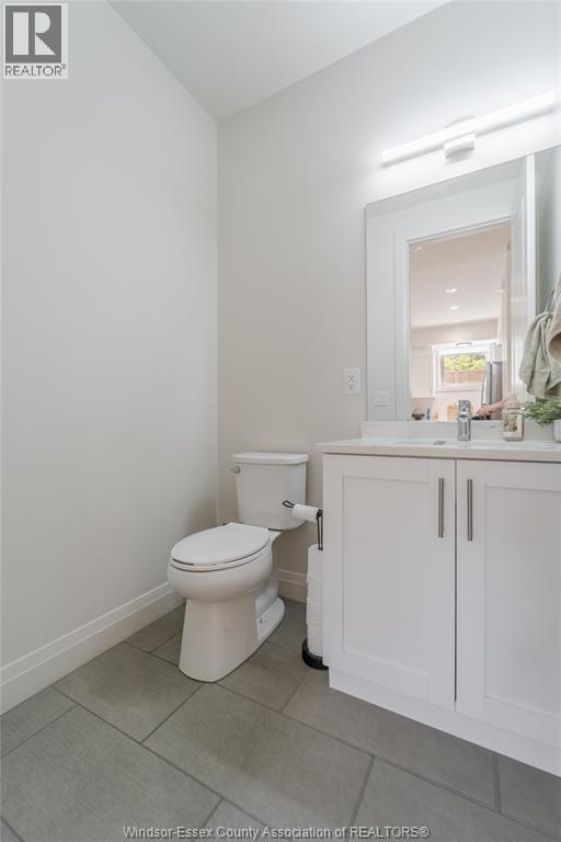 #101 233 Watson AVENUE - 21