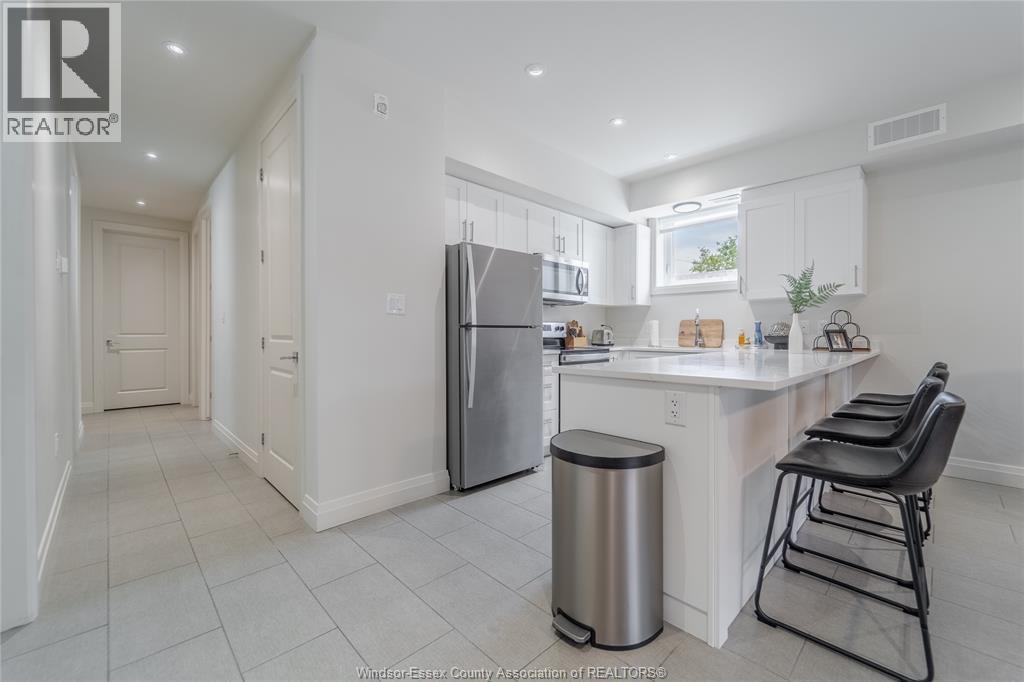#101 233 Watson AVENUE - 5