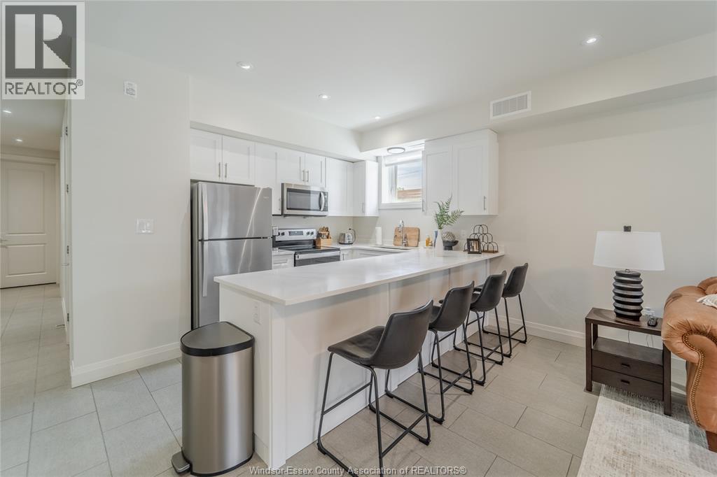 #101 233 Watson AVENUE - 8