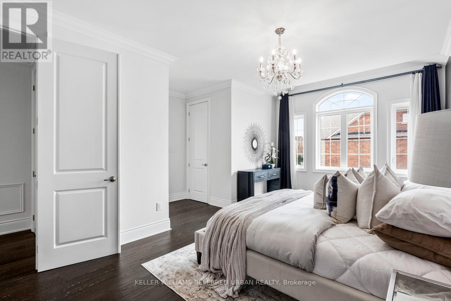 79 CHAIWOOD COURT - 31