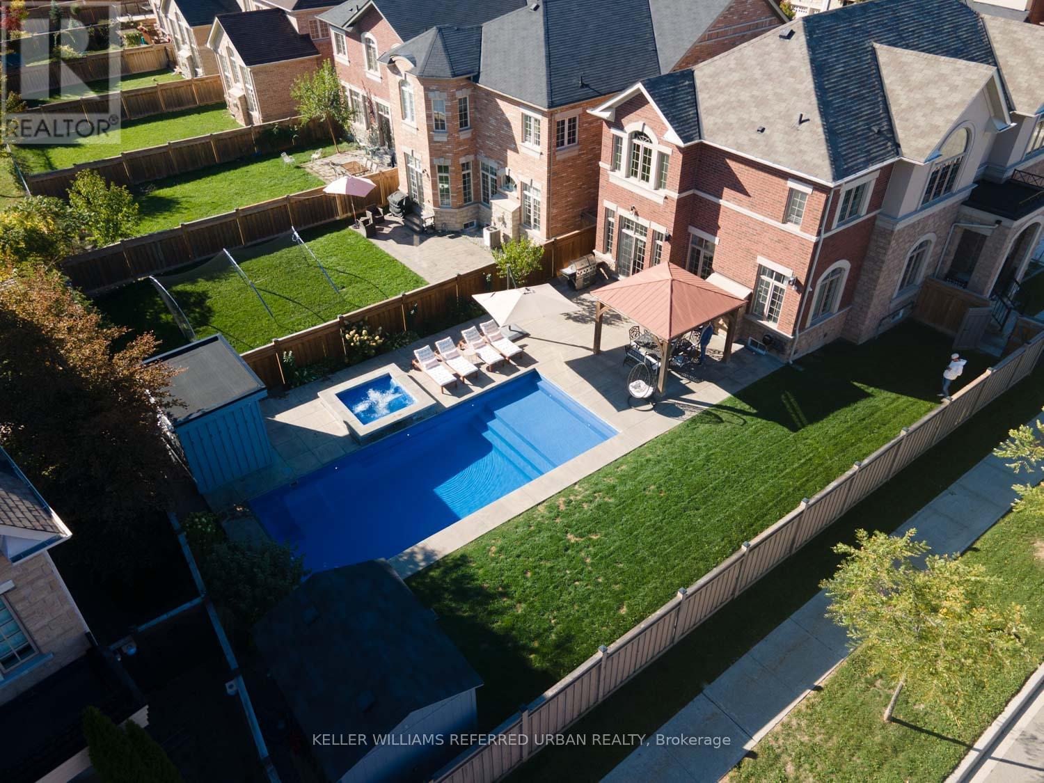 79 CHAIWOOD COURT - 4