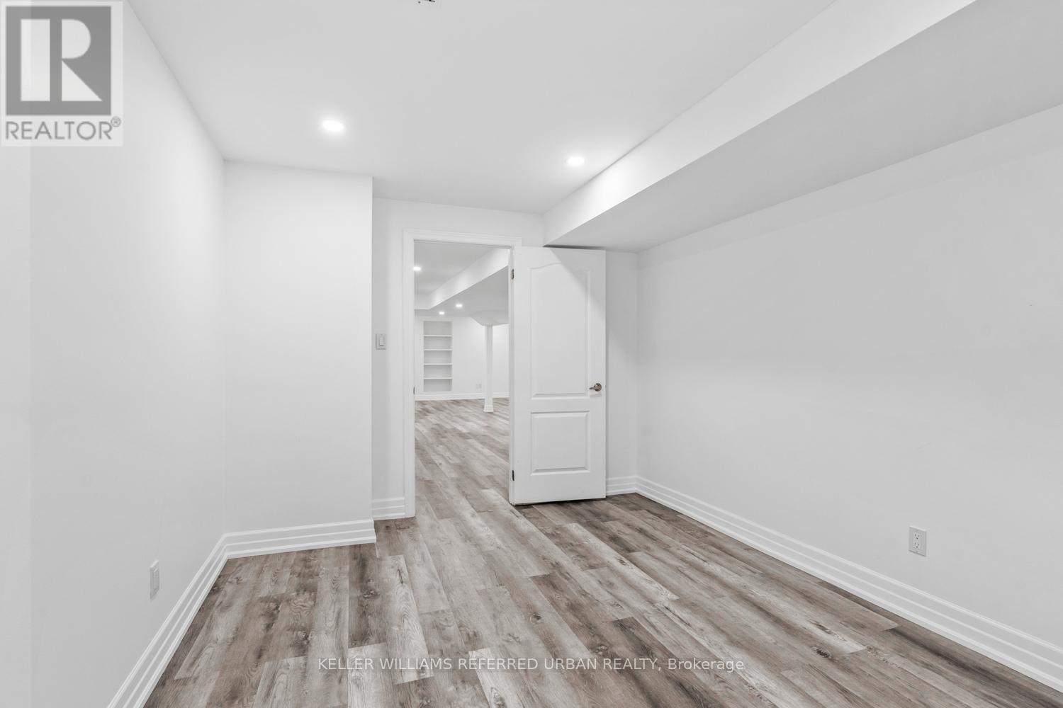 79 CHAIWOOD COURT - 47