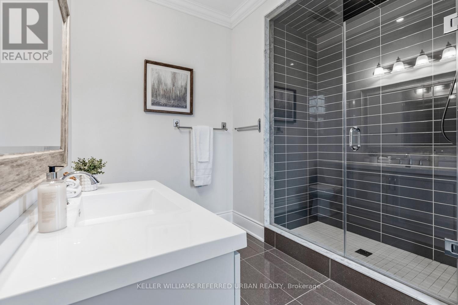 79 CHAIWOOD COURT - 37