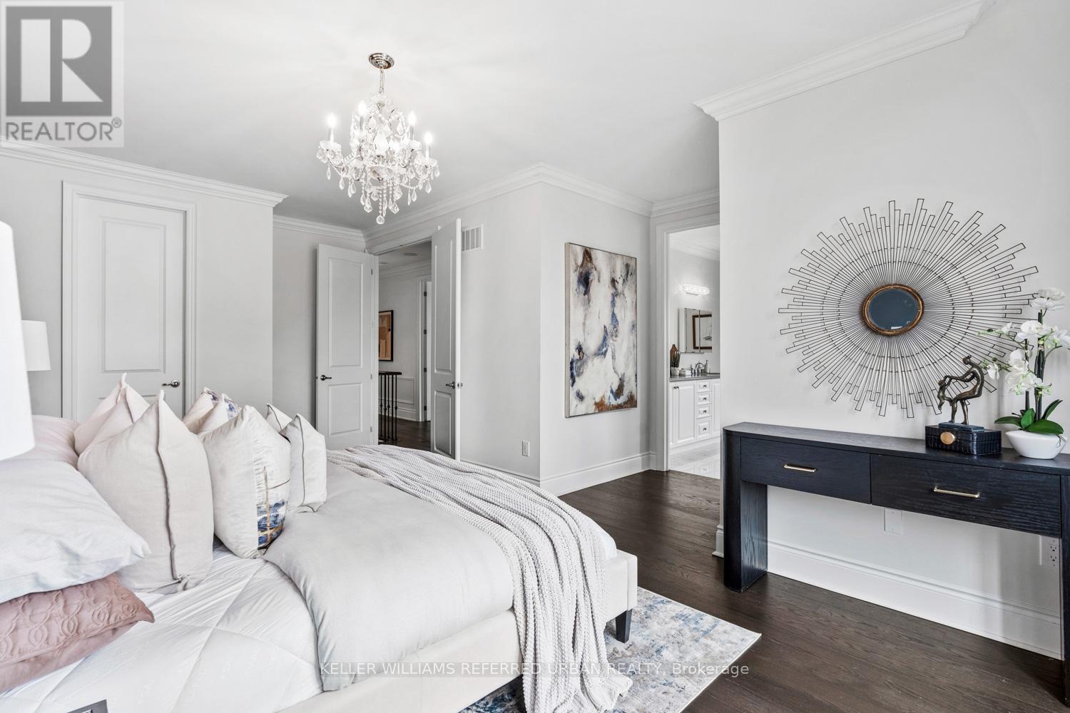 79 CHAIWOOD COURT - 32