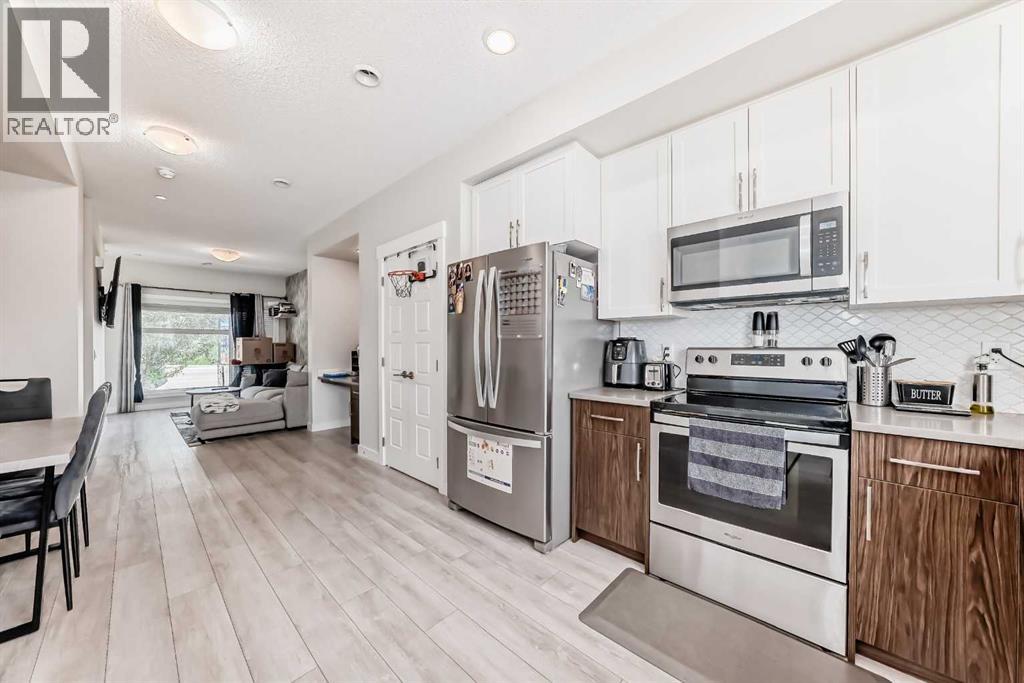 107 Lucas Boulevard NW — photo 10