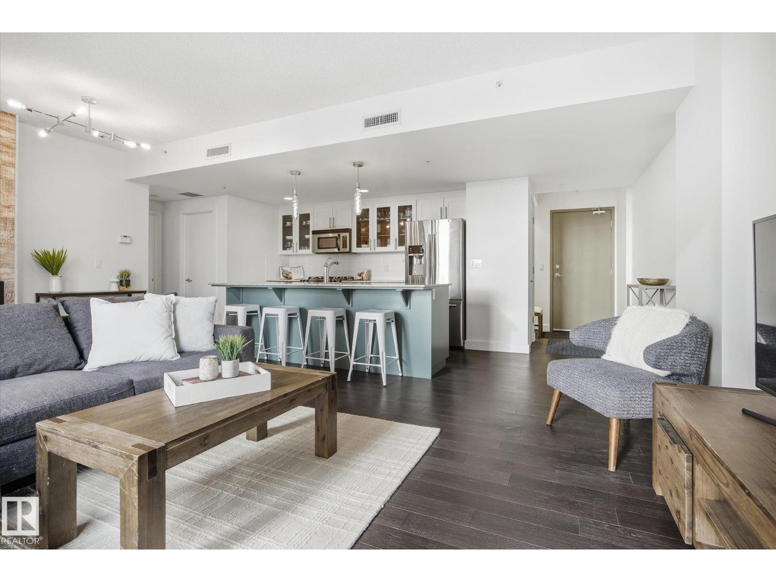 #506 10028 119 ST NW - 4
