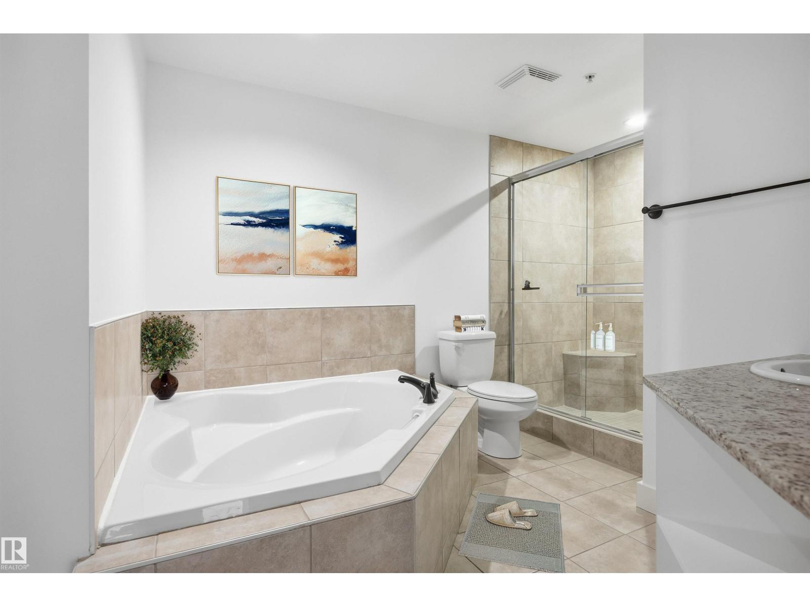 #506 10028 119 ST NW - 13