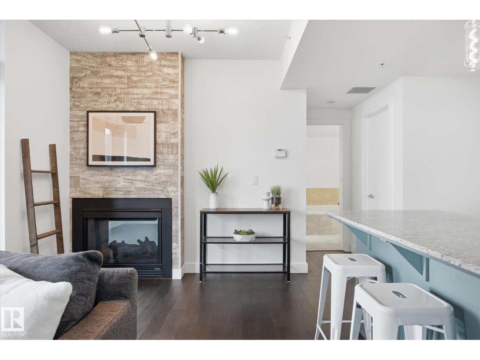 #506 10028 119 ST NW - 11