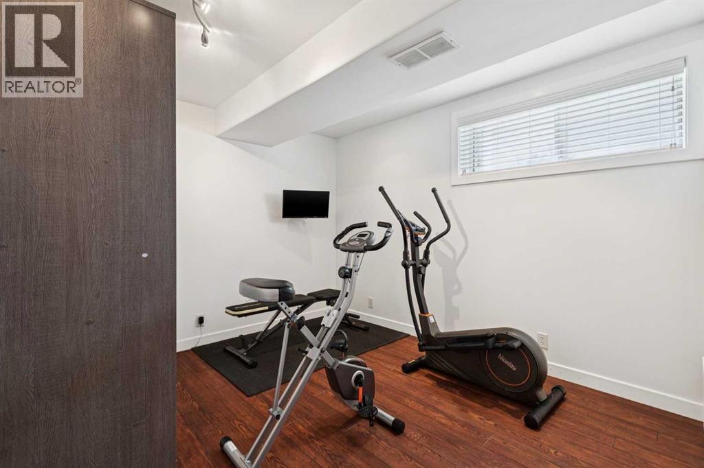 Basement bedroom with included murphy bed
