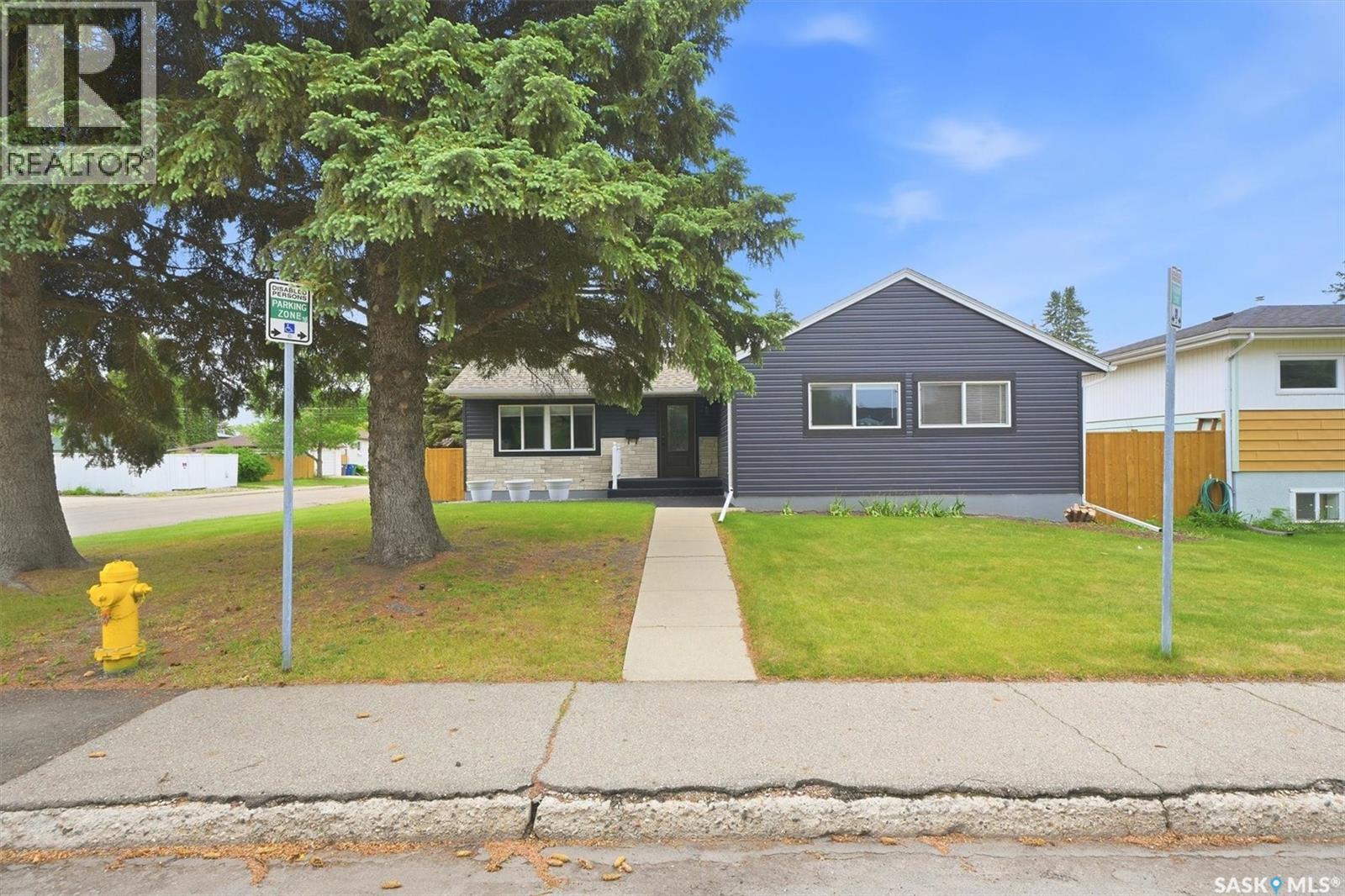 1924 Dufferin AVENUE - photo 2