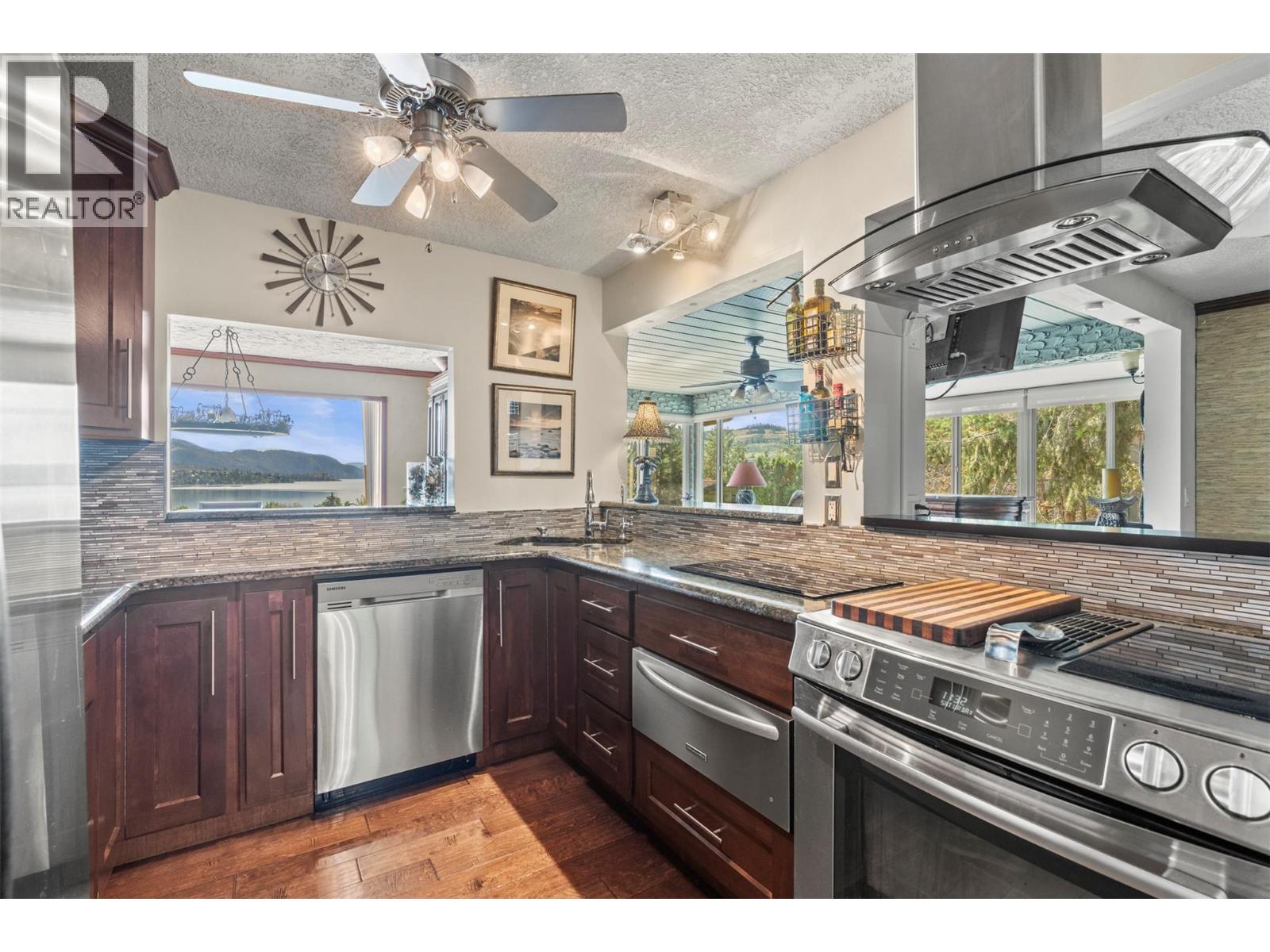 9015 Russet Drive - 13