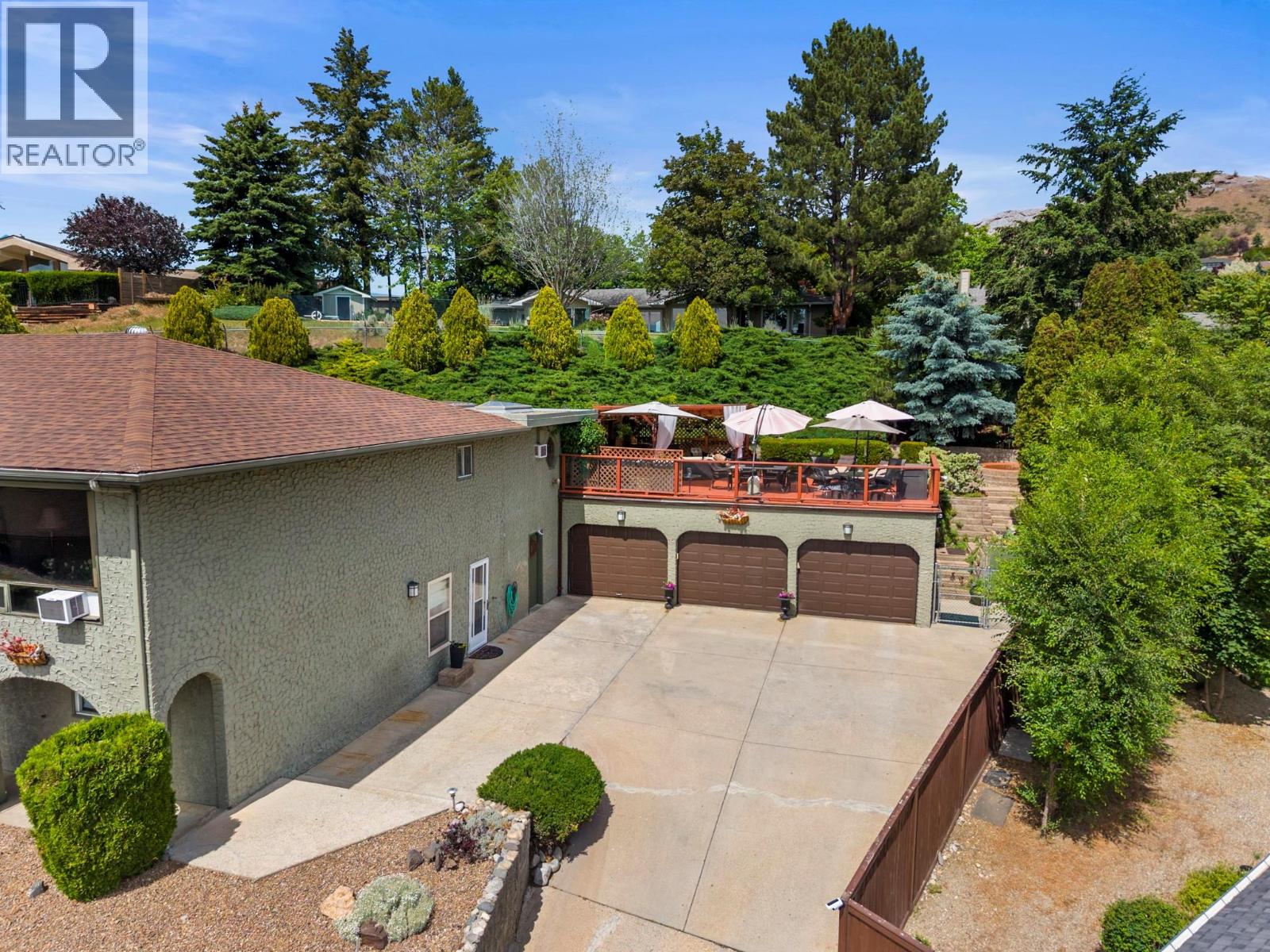 9015 Russet Drive - Image 2