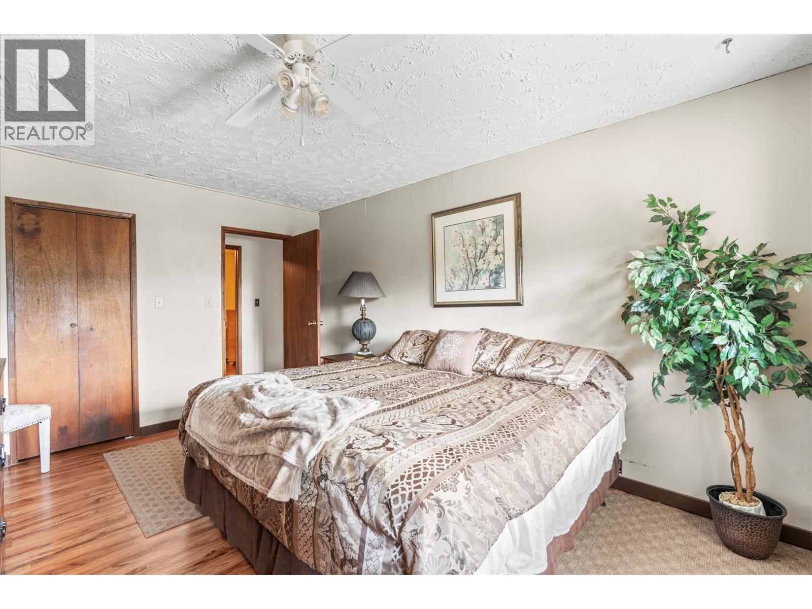 9015 Russet Drive - 40