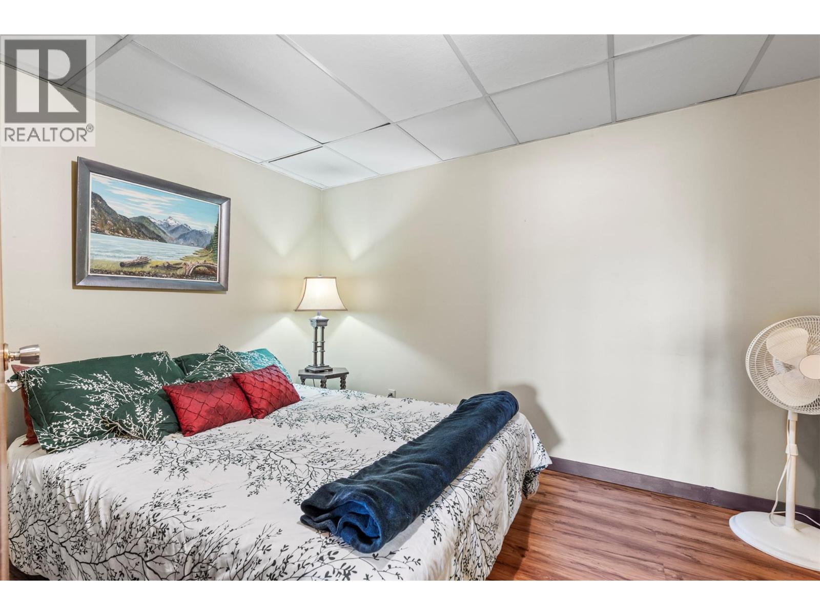 9015 Russet Drive - 43