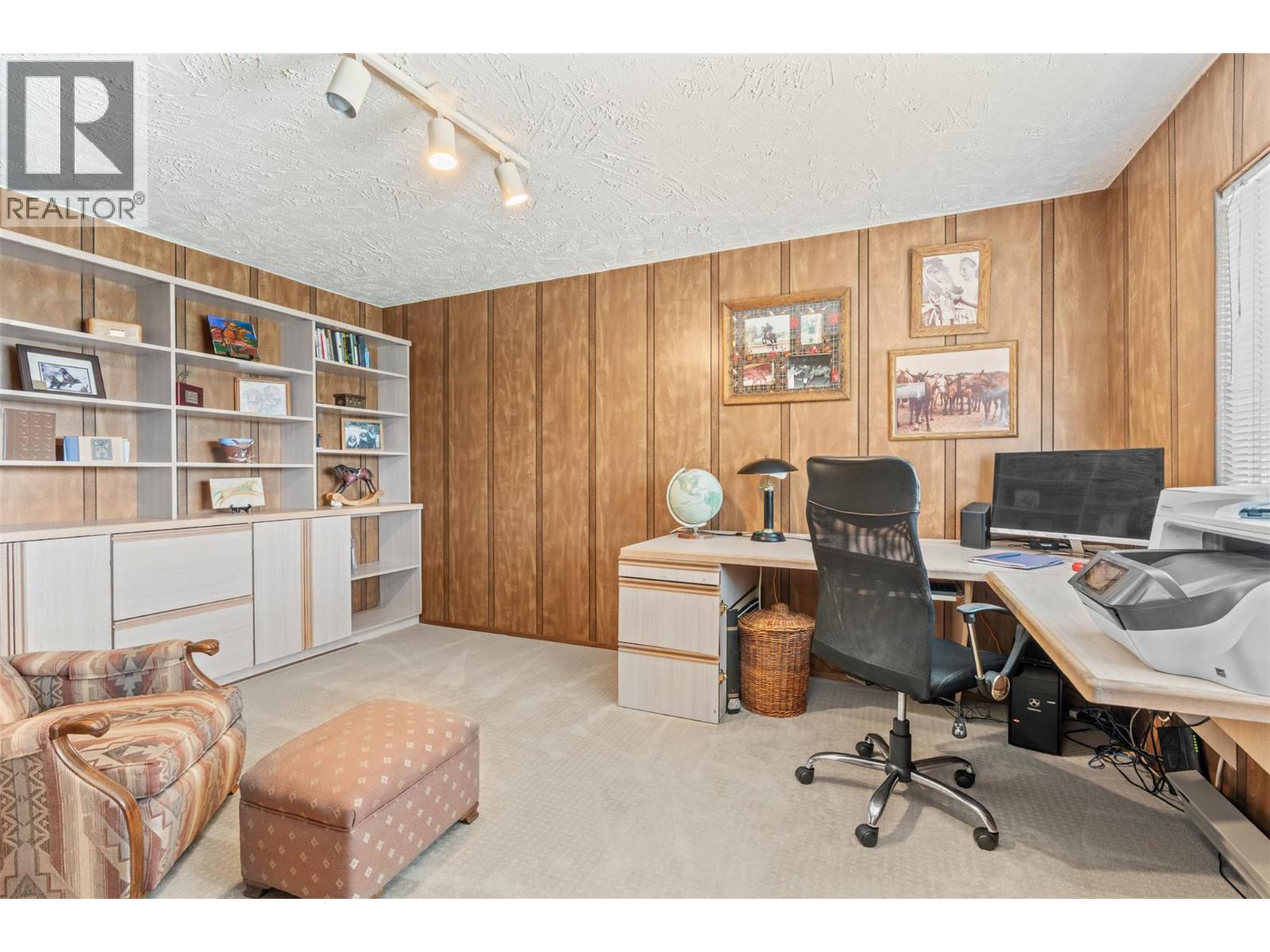 9015 Russet Drive - 47