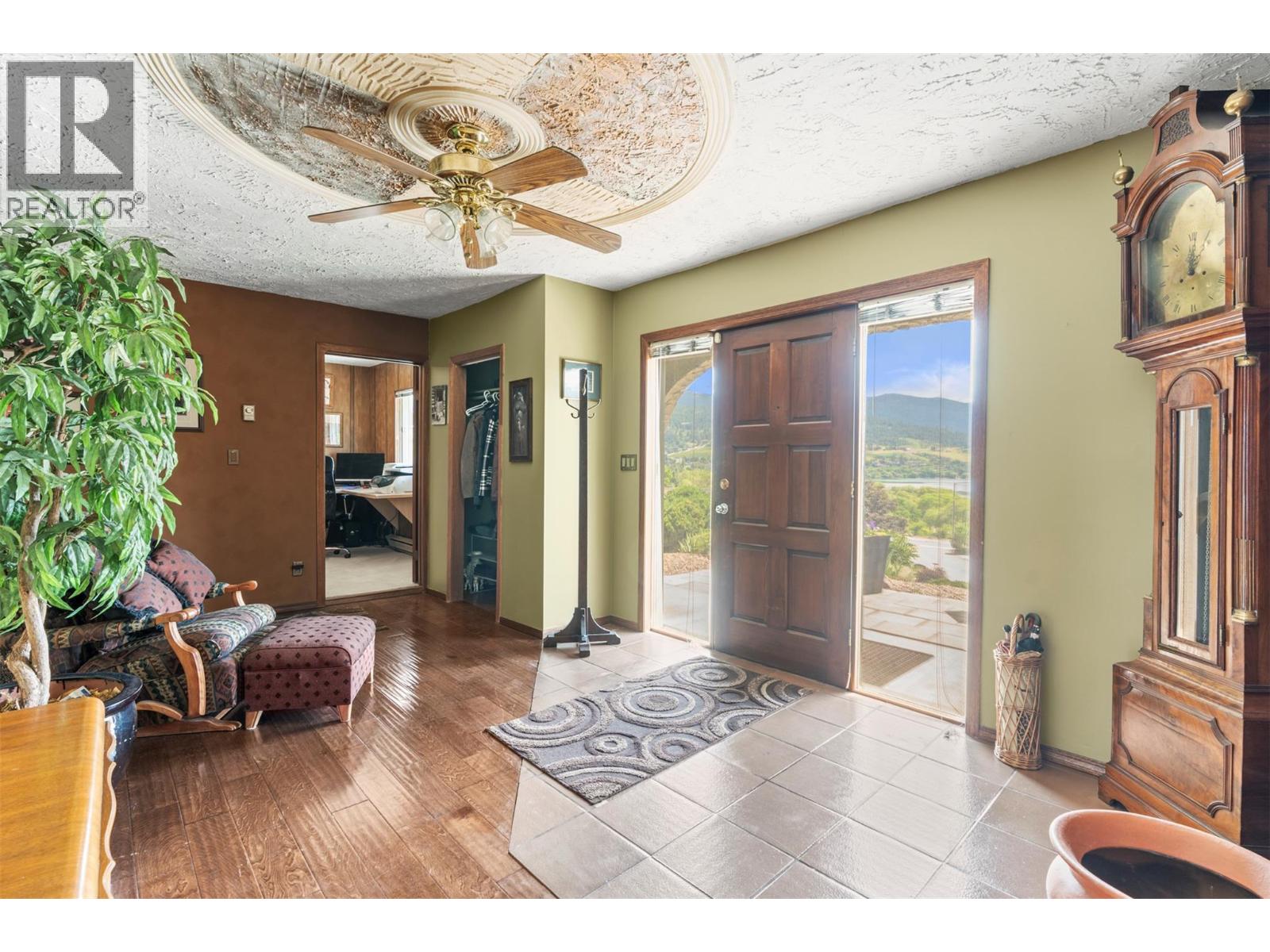 9015 Russet Drive - 5
