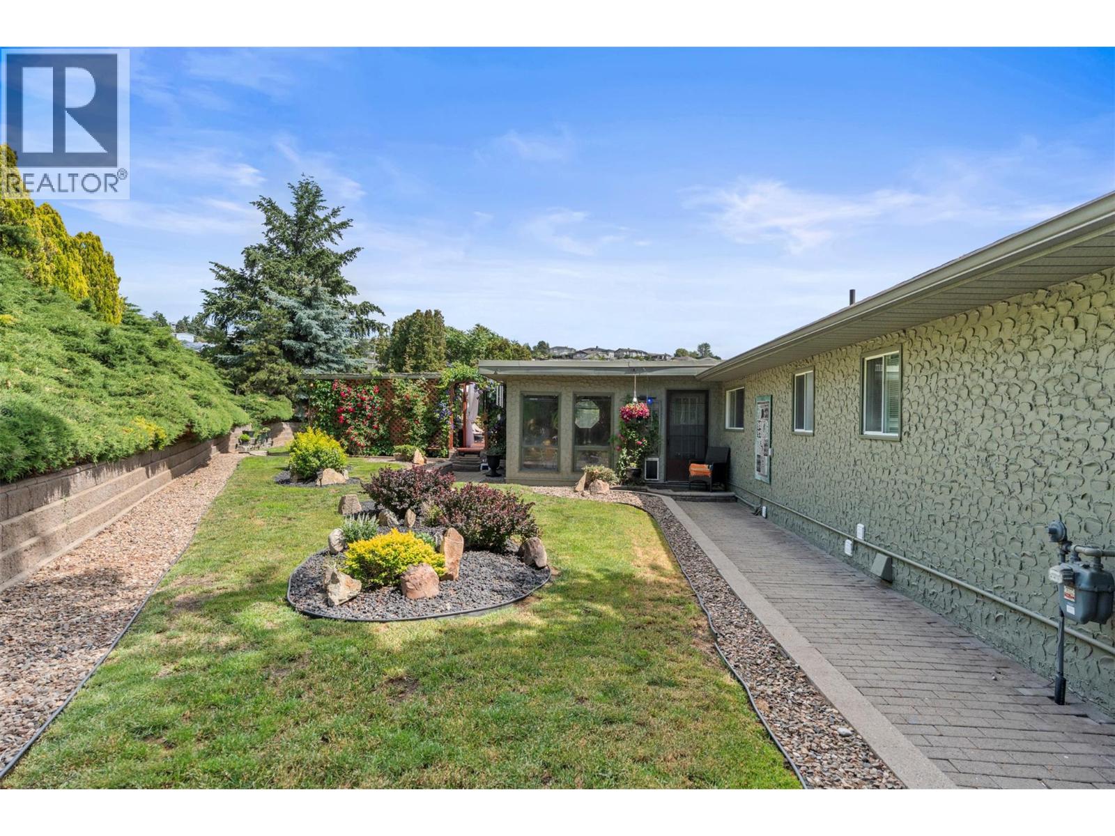 9015 Russet Drive - 96