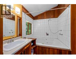 1416 Robertson Rd, Cortes Island, BC V0P1Z0 Photo 24