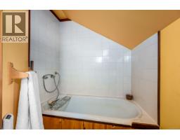 1416 Robertson Rd, Cortes Island, BC V0P1Z0 Photo 19