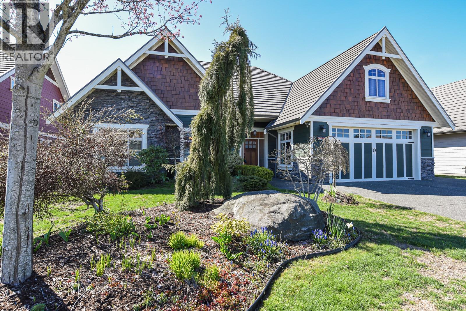 1477 Crown Isle Dr - Image 2