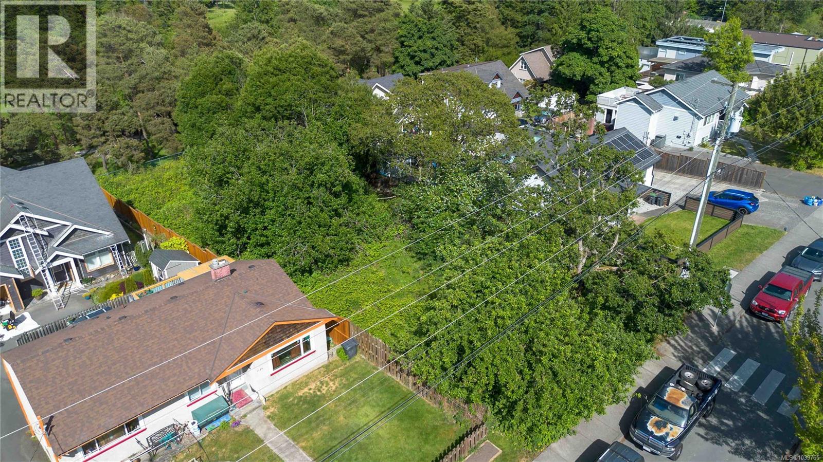 1124 Craigflower Rd - 2