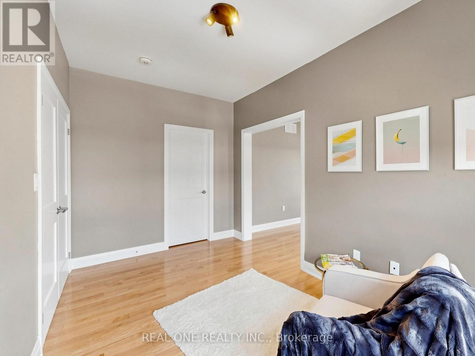 85 CAUSLAND LANE - 25