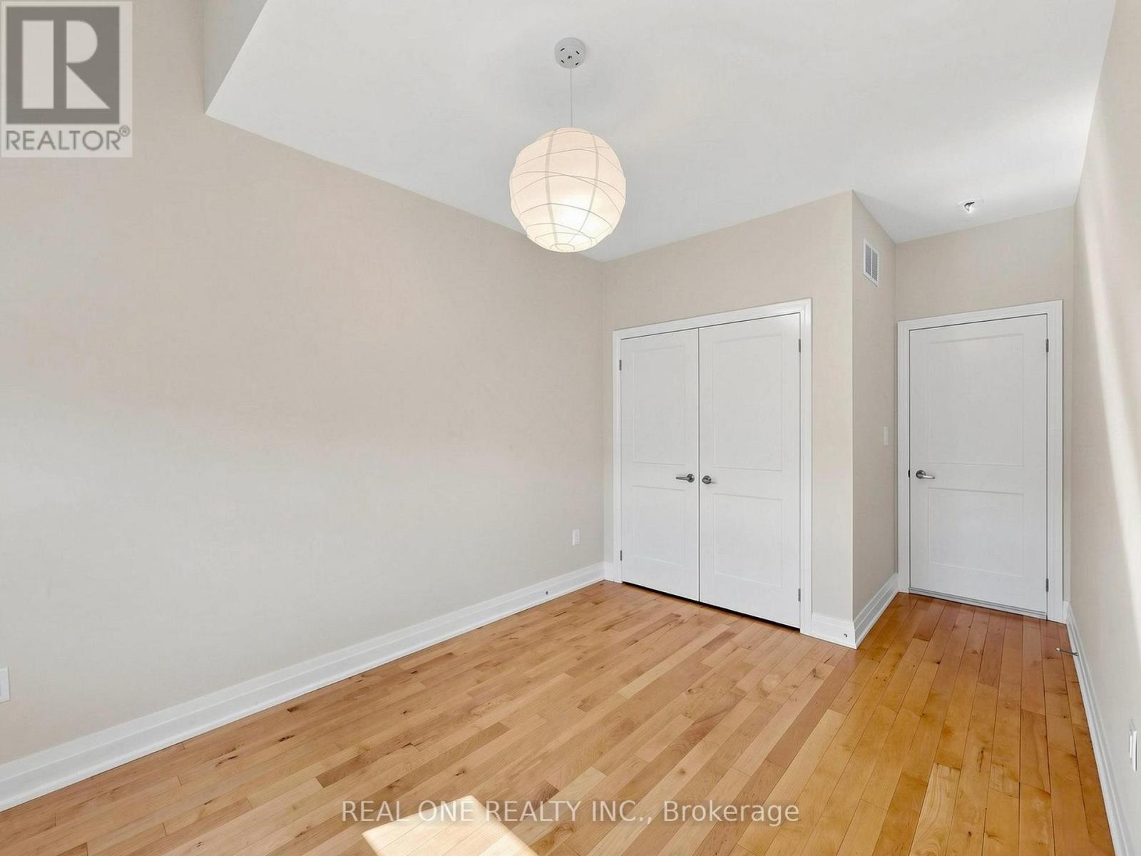 85 CAUSLAND LANE - 38