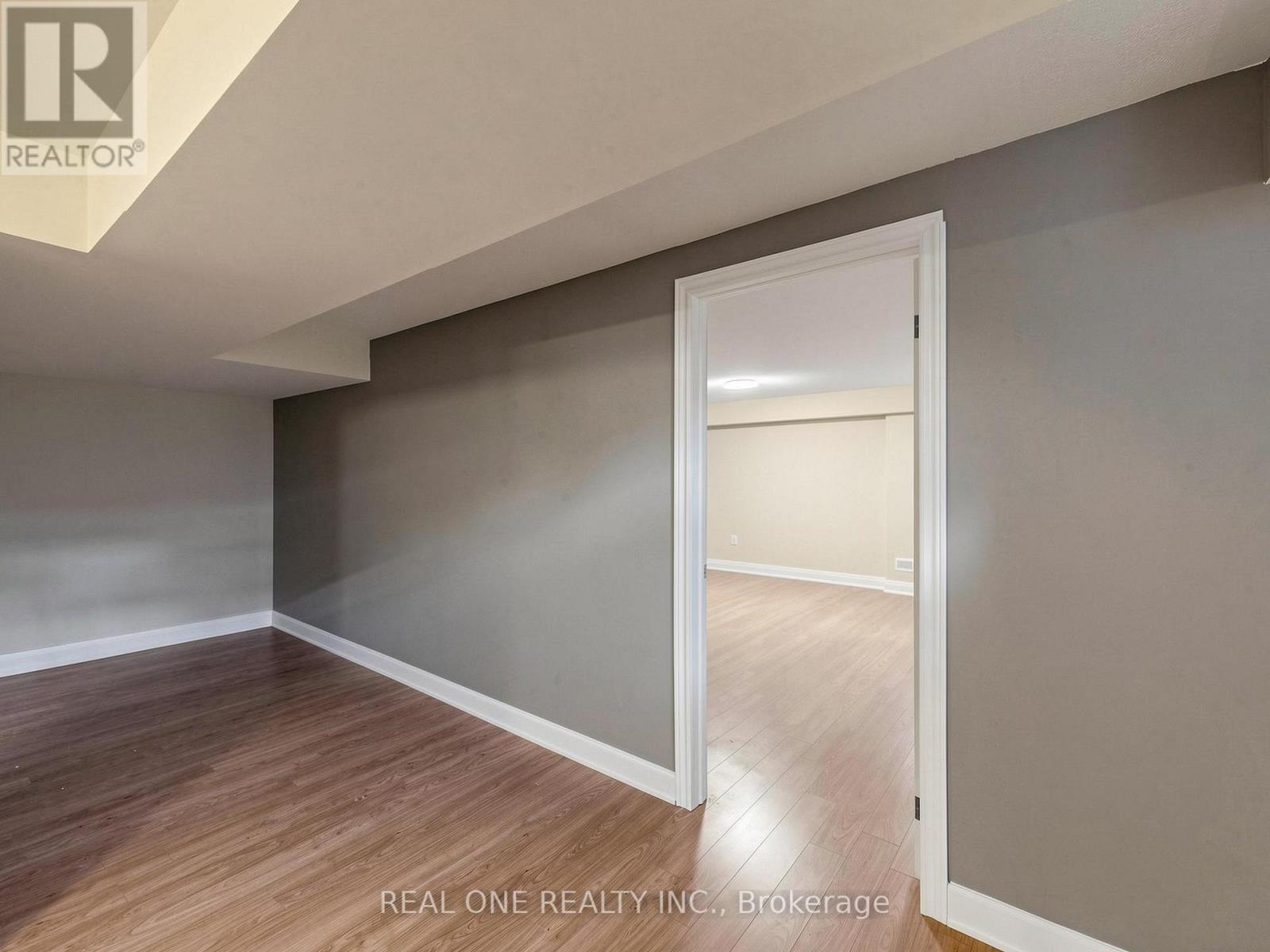 85 CAUSLAND LANE - 42