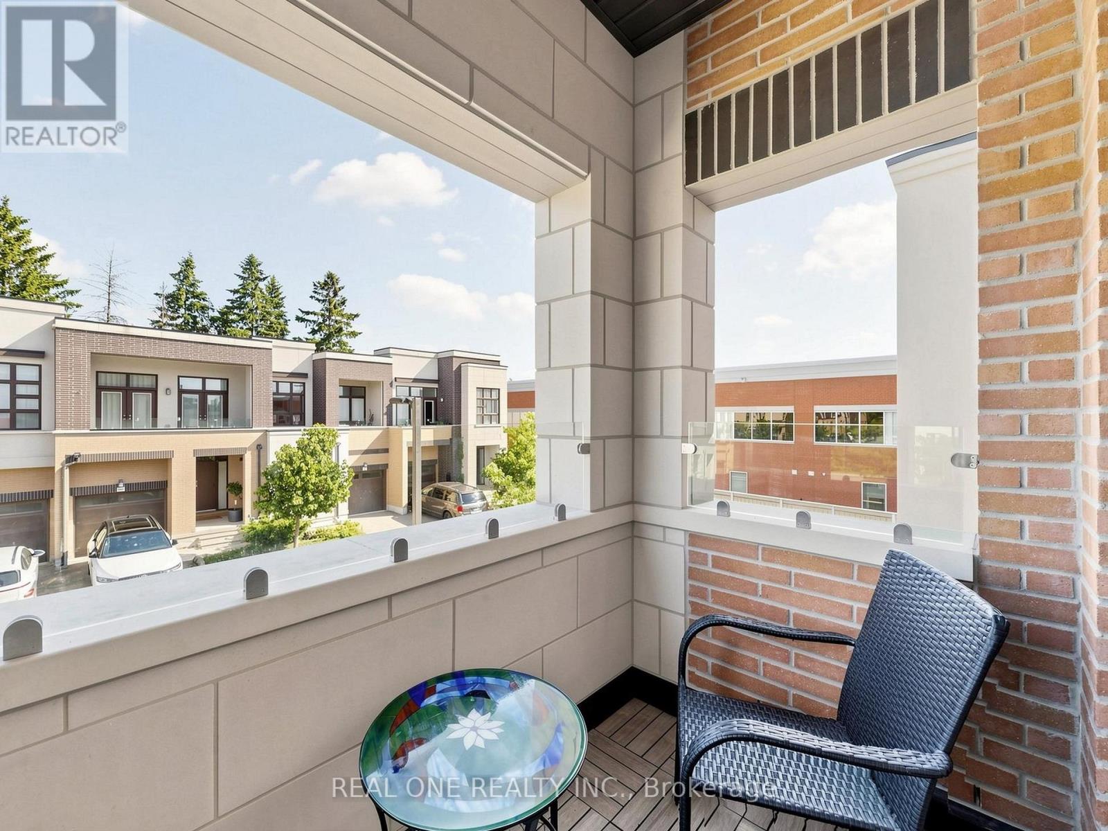 85 CAUSLAND LANE - 23