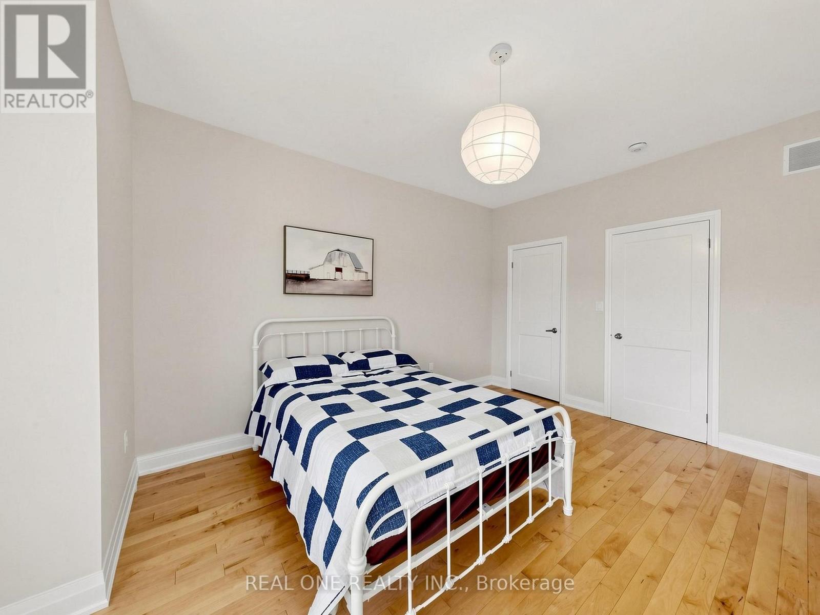 85 CAUSLAND LANE - 36