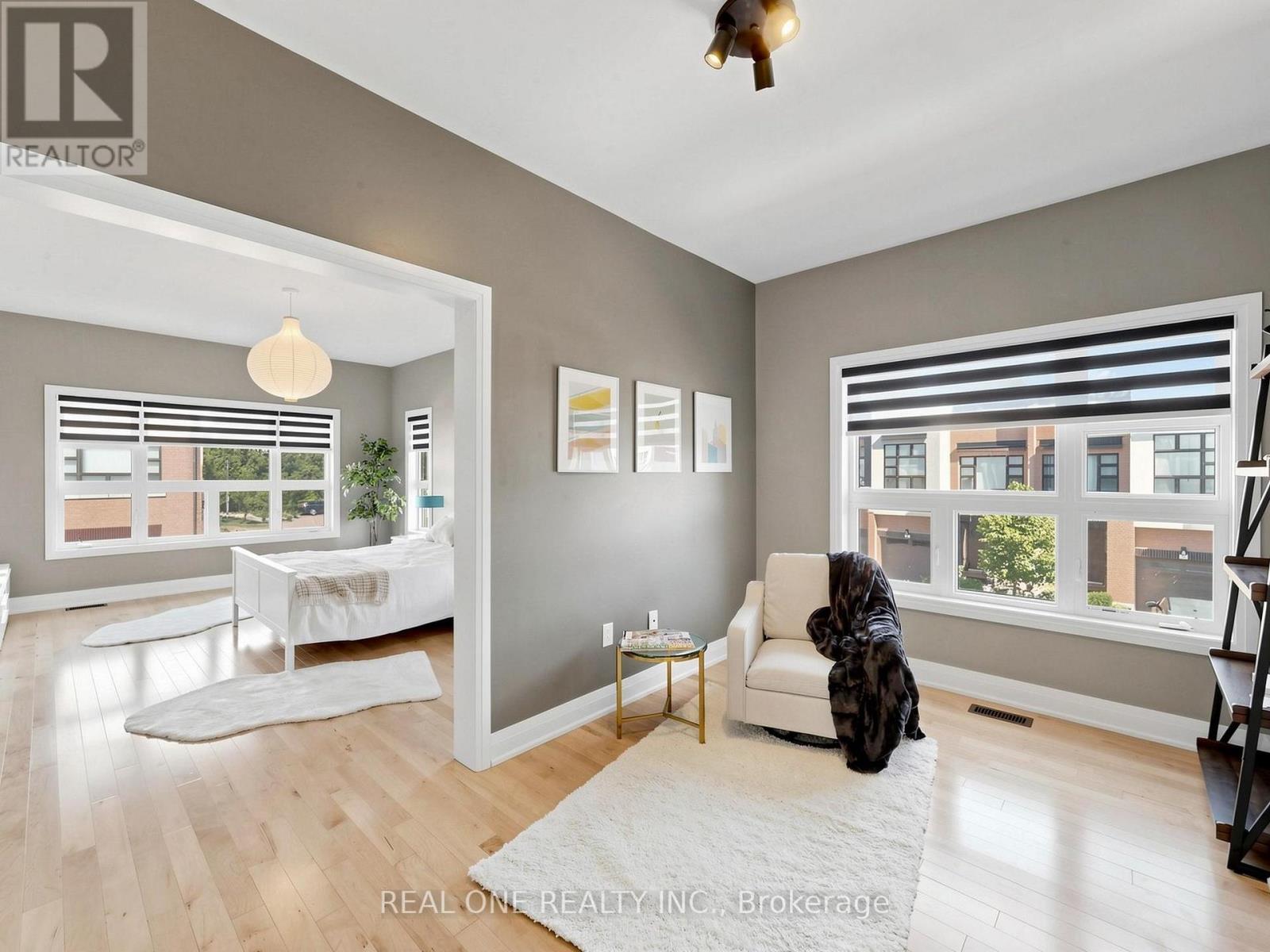 85 CAUSLAND LANE - 24