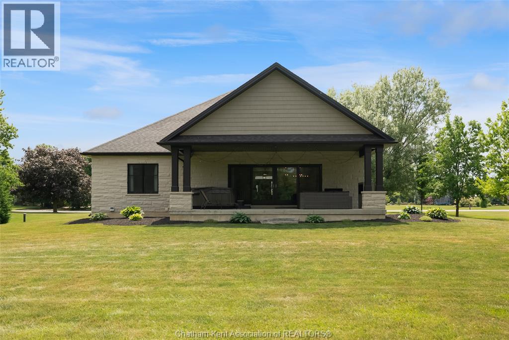 21267 Adams CRESCENT - 12