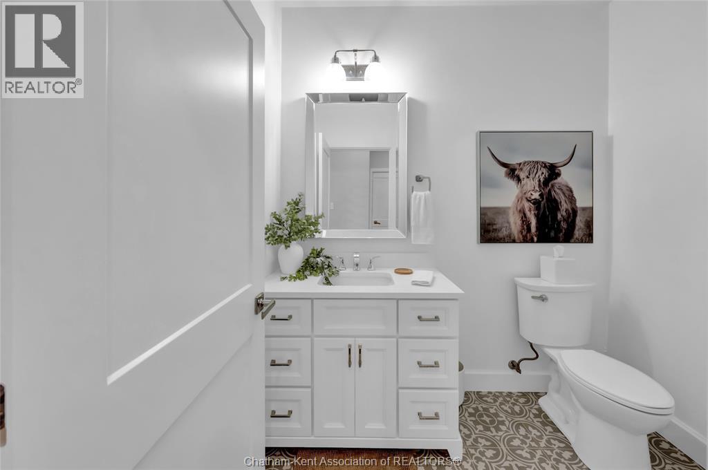 21267 Adams CRESCENT - 16