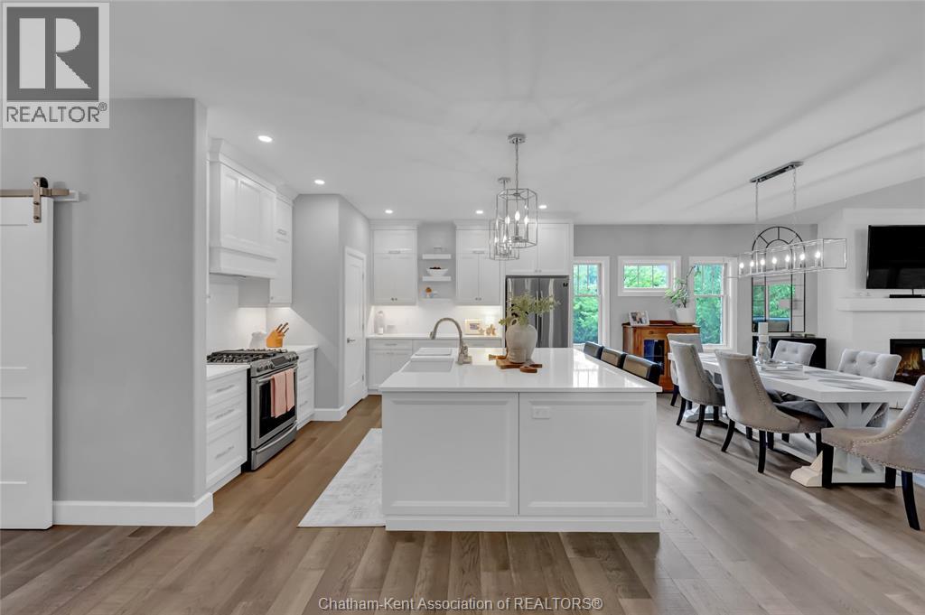 21267 Adams CRESCENT - 18