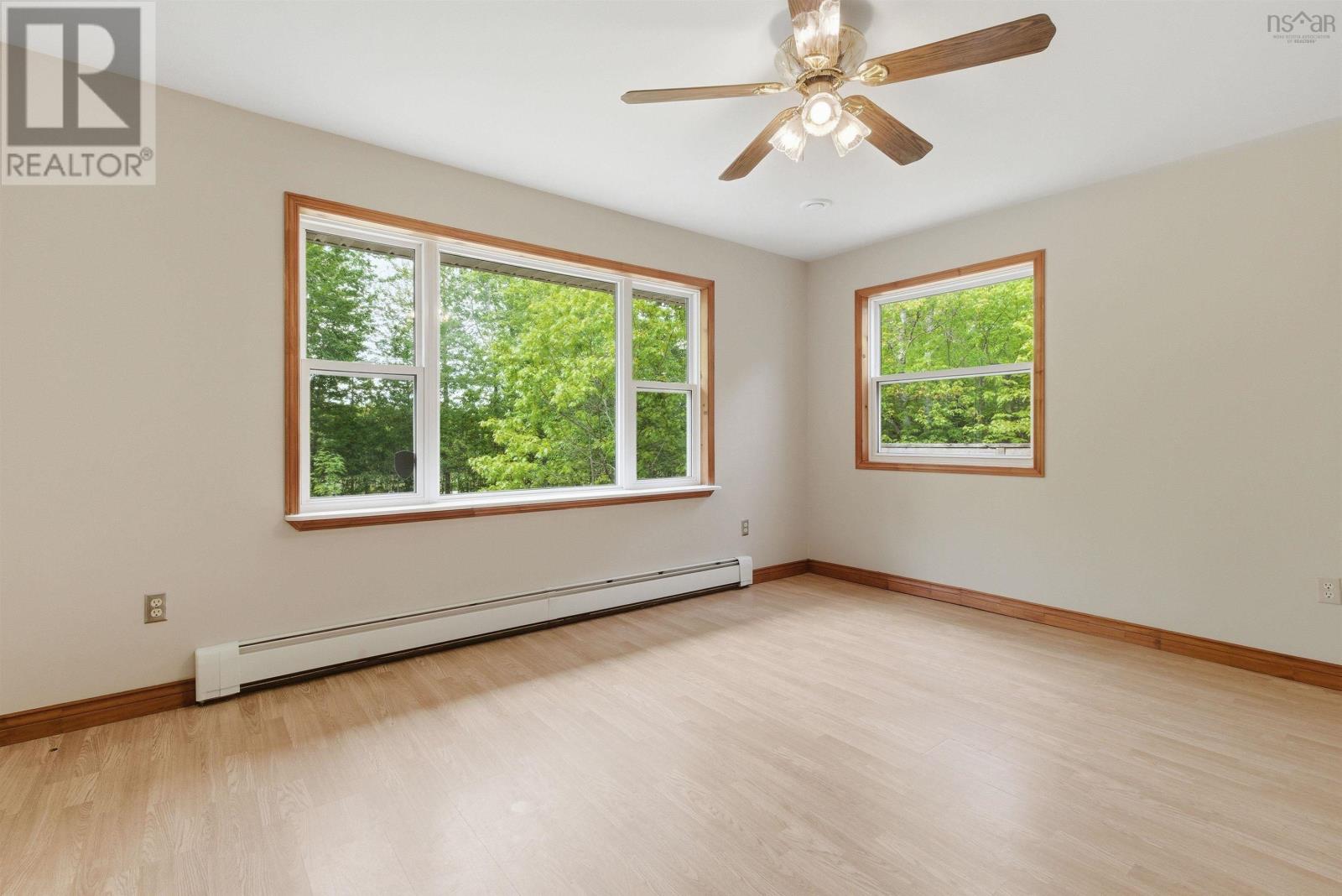 Property 8 of 40 of 979 Walker Road