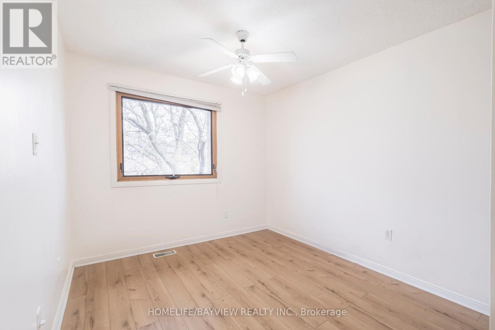 17 STONEHAM ROAD - 29