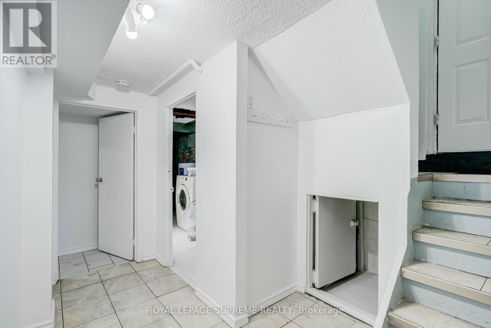 45 BEECHBOROUGH AVENUE - 32
