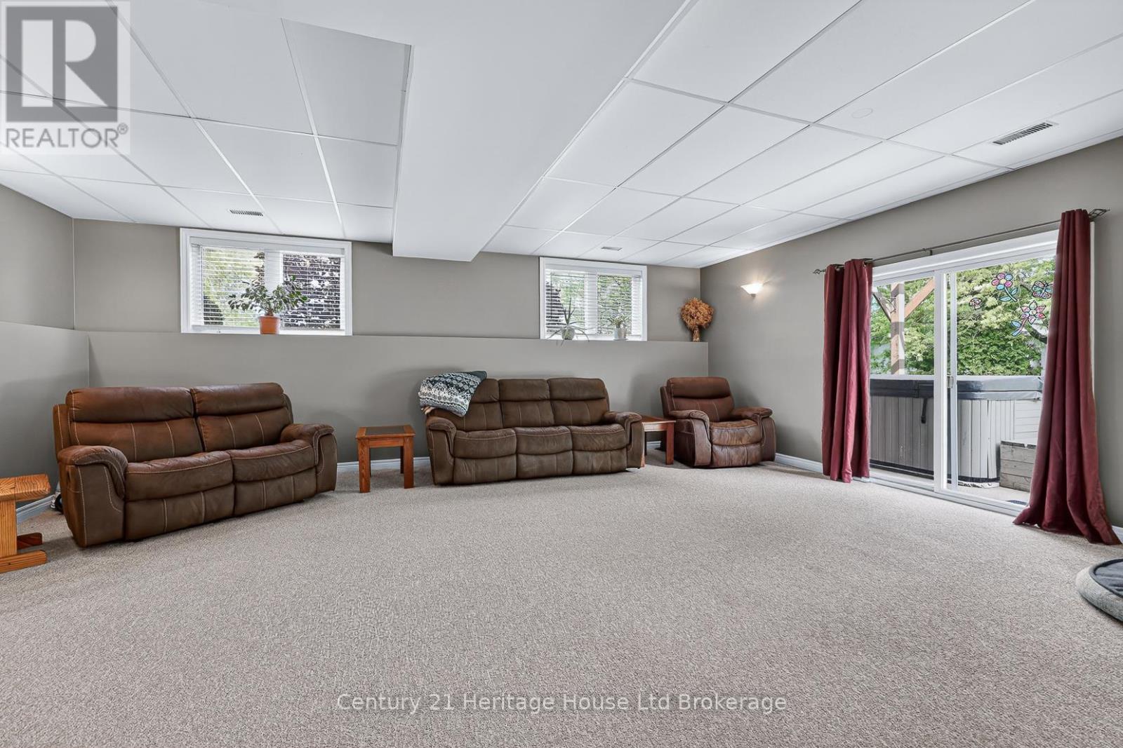 1567 FORESTRY FARM ROAD - 21