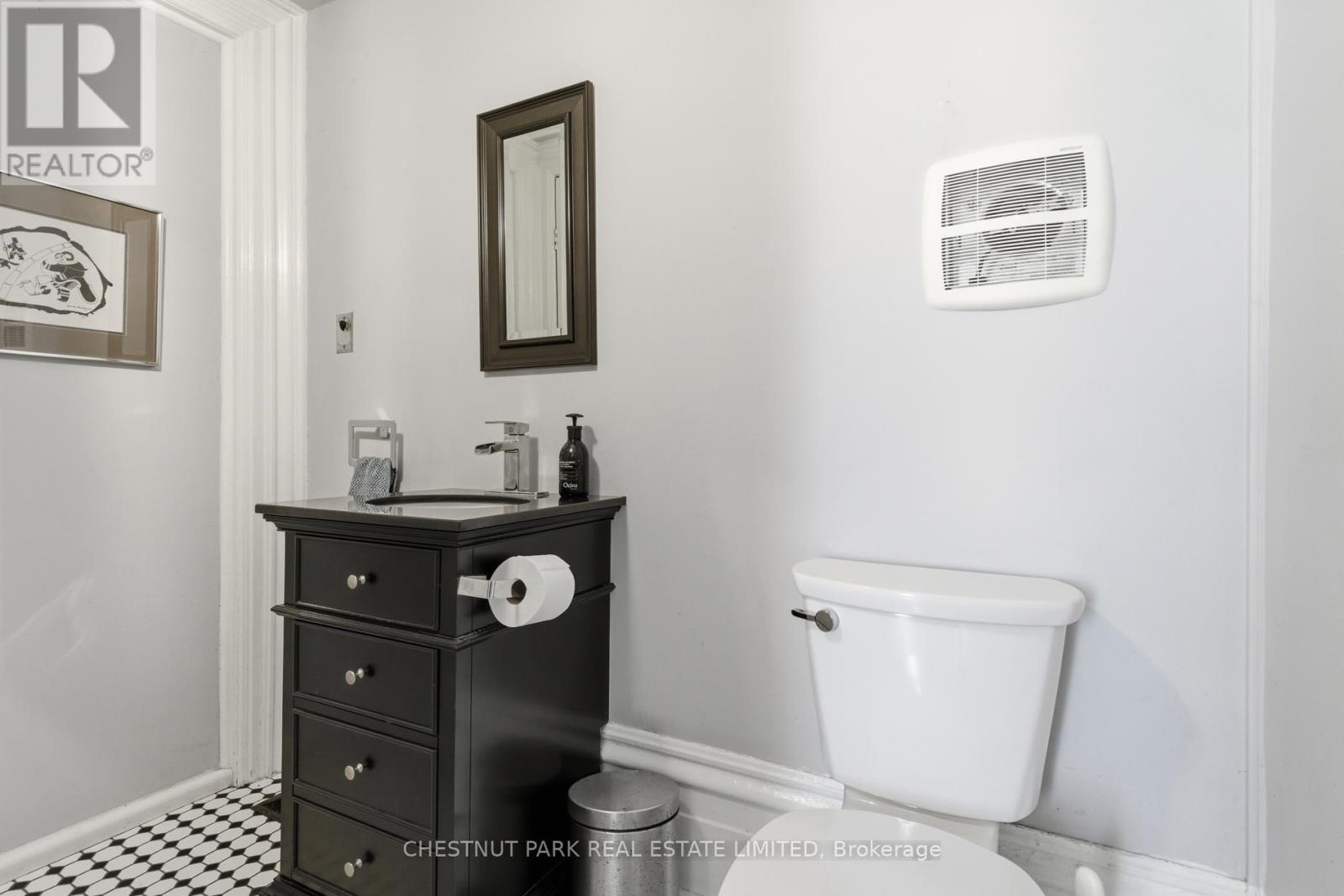 30 SHREWSBURY STREET - Image 19