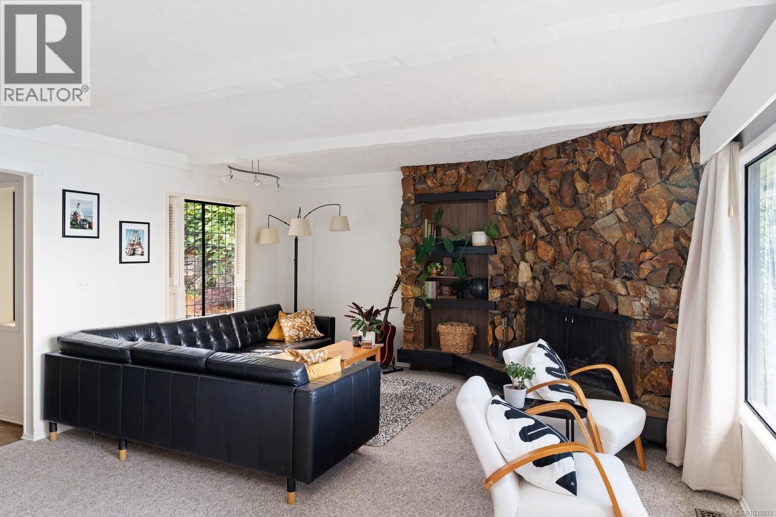 2036 Neptune Rd - 9