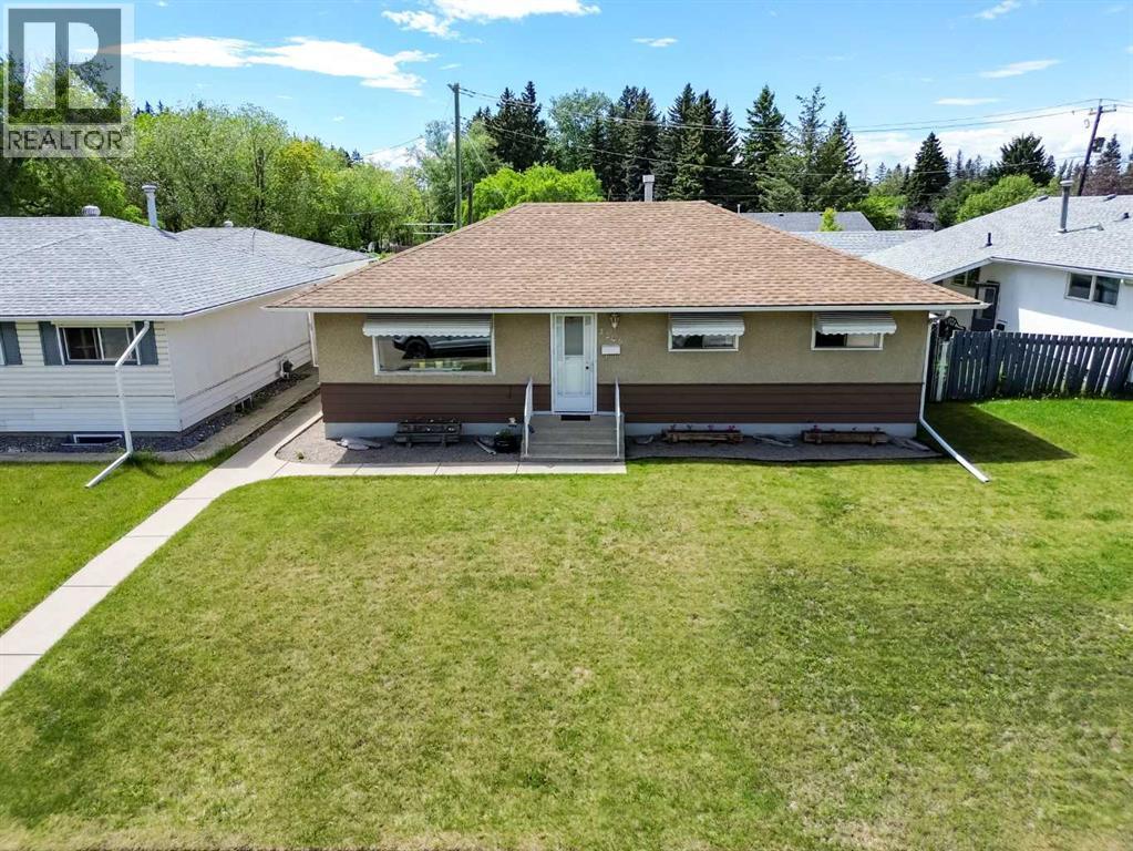 3206 44A Avenue, Red Deer, Alberta, T4N3J7