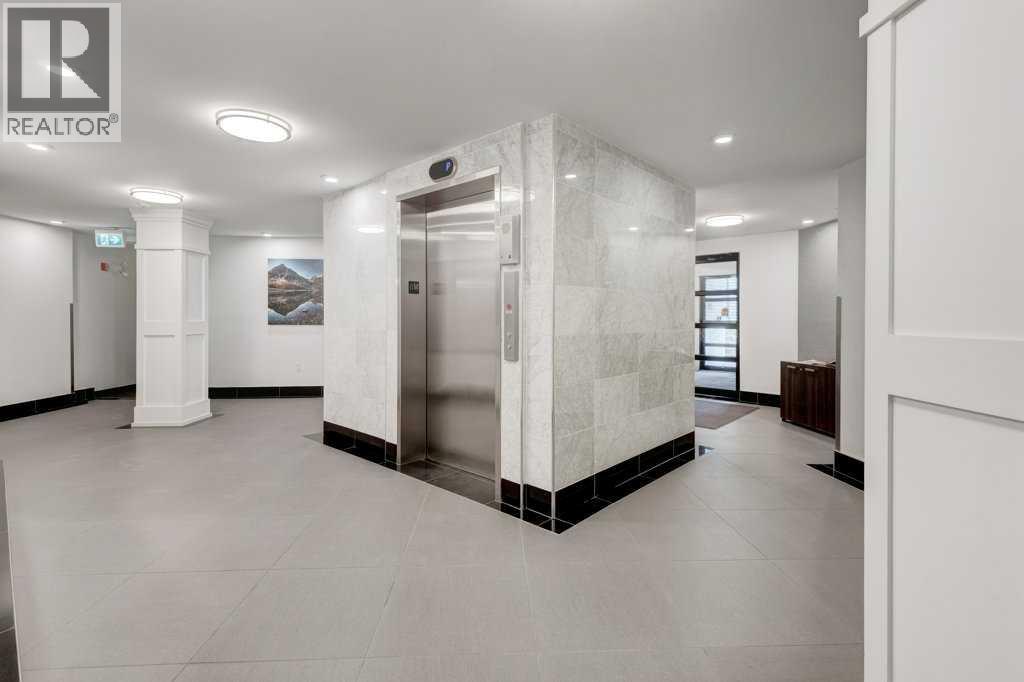 #119 10 Sierra Morena Mews SW - 29