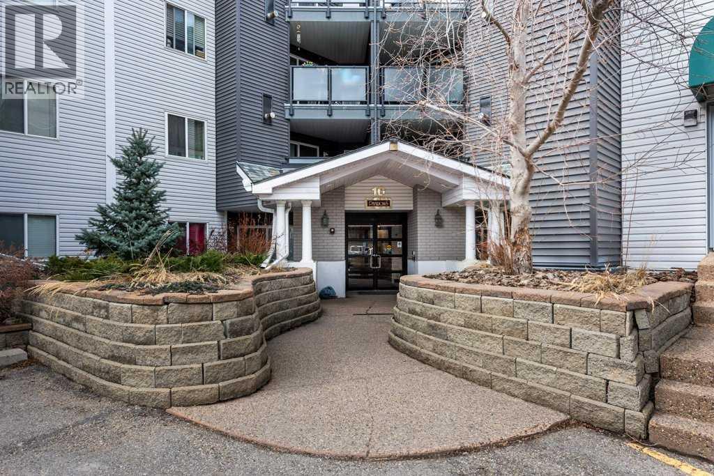 #119 10 Sierra Morena Mews SW - 1
