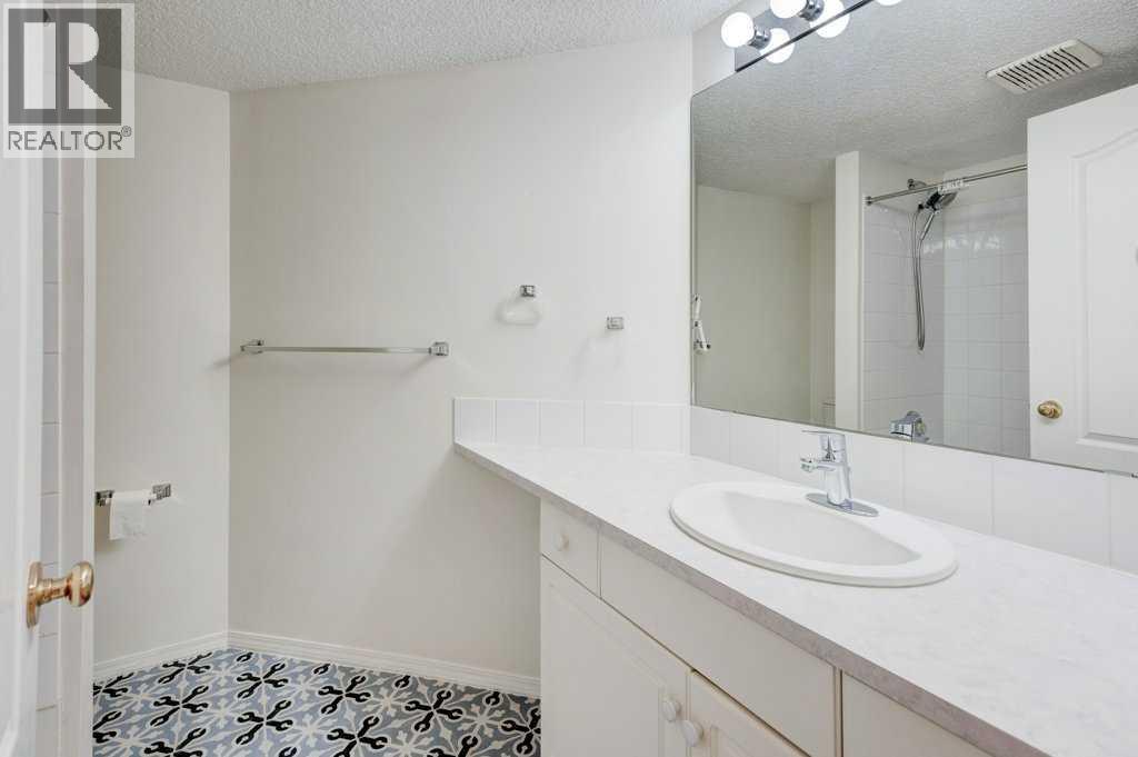 #119 10 Sierra Morena Mews SW - 22