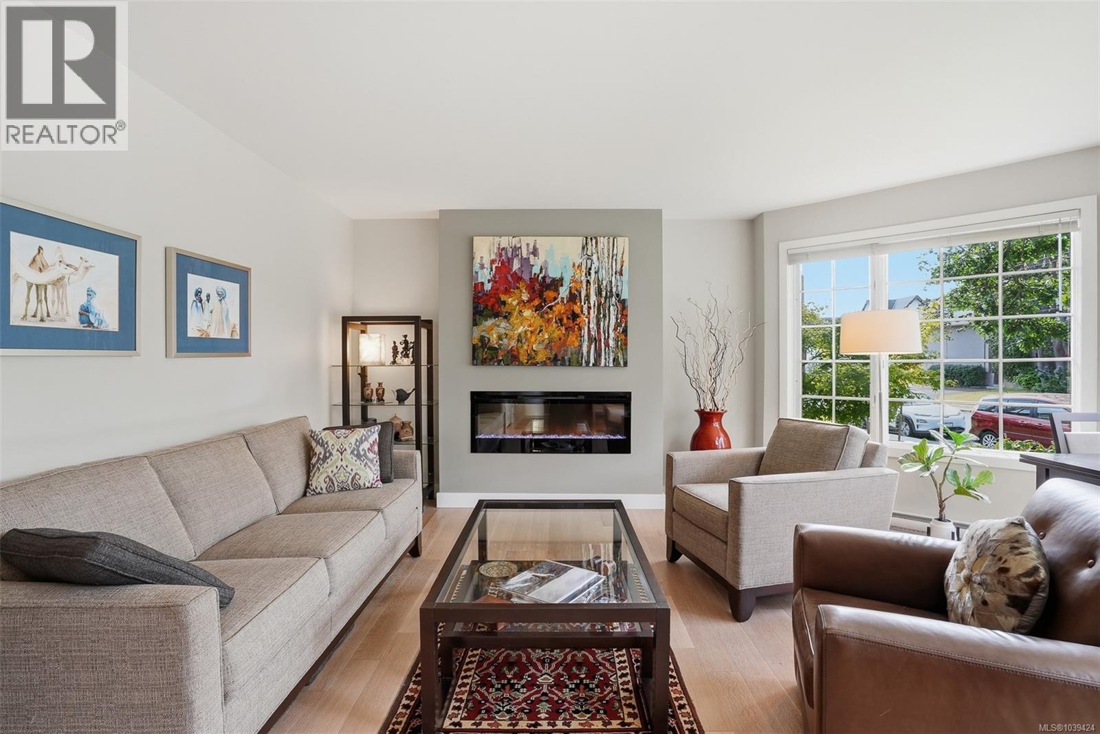  2112 Granite Street, Oak Bay