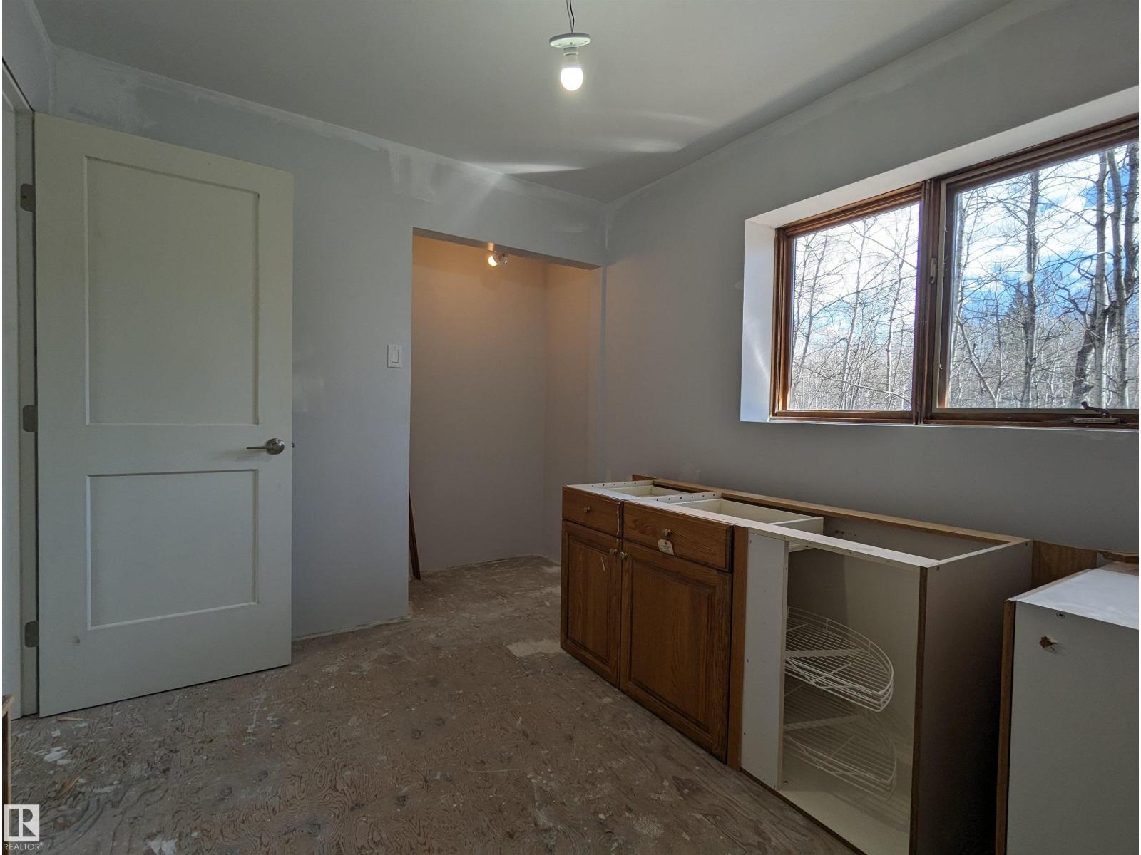163 5415 TWP RD 594 - 18