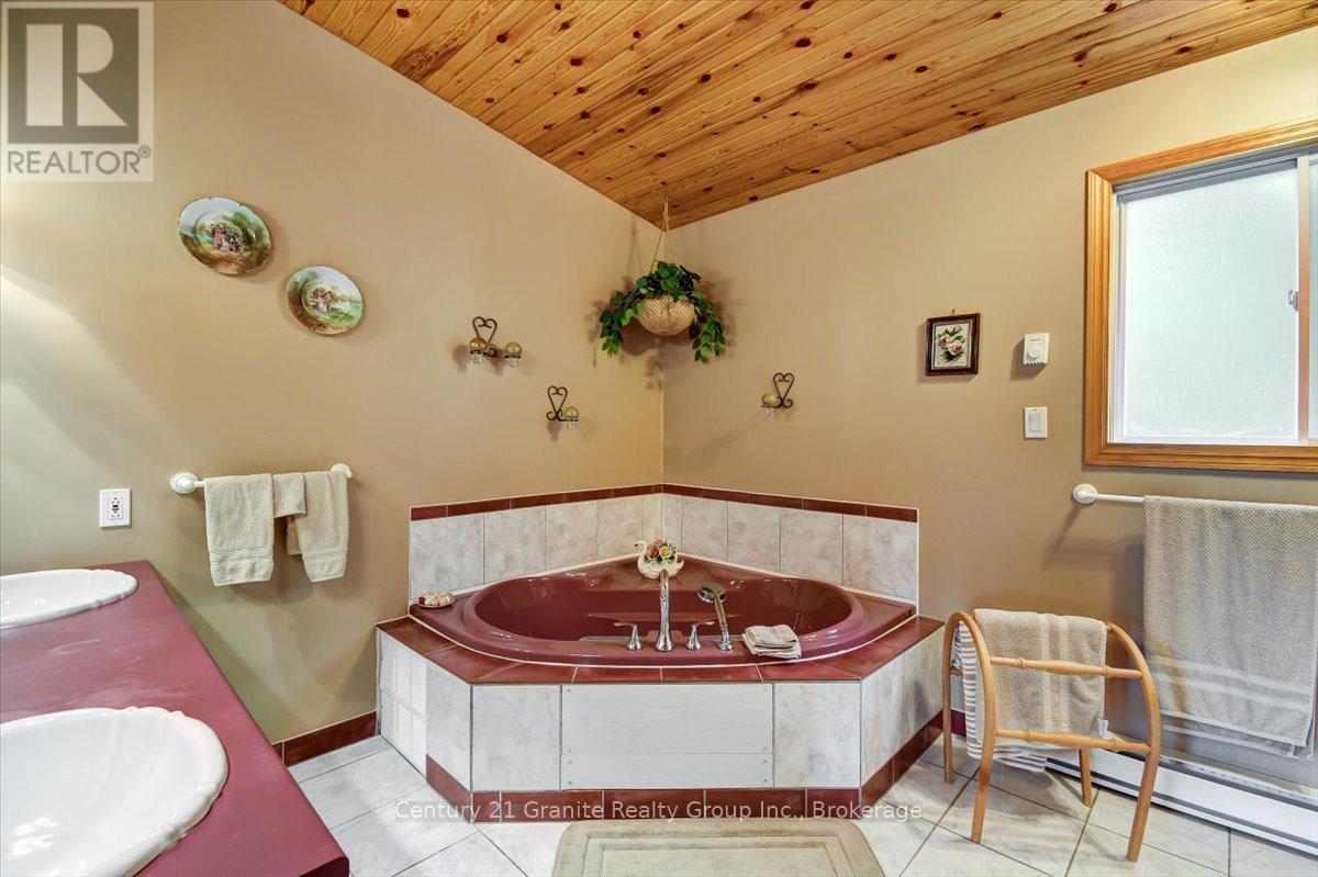 2077 MINK LAKE ROAD - 10